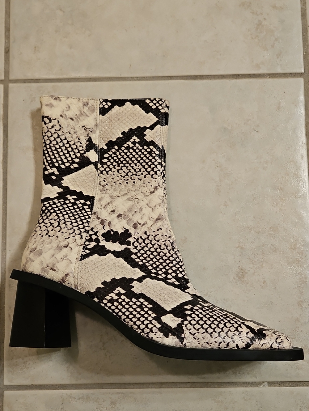 NWT Zara Snakeskin Print Square Toe Leather Ankle Boots 38